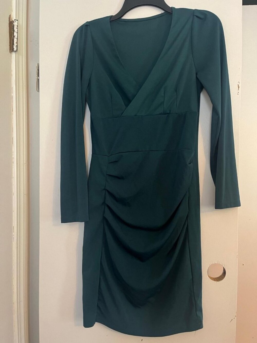 Women’s Emerald Green Long-Sleeve